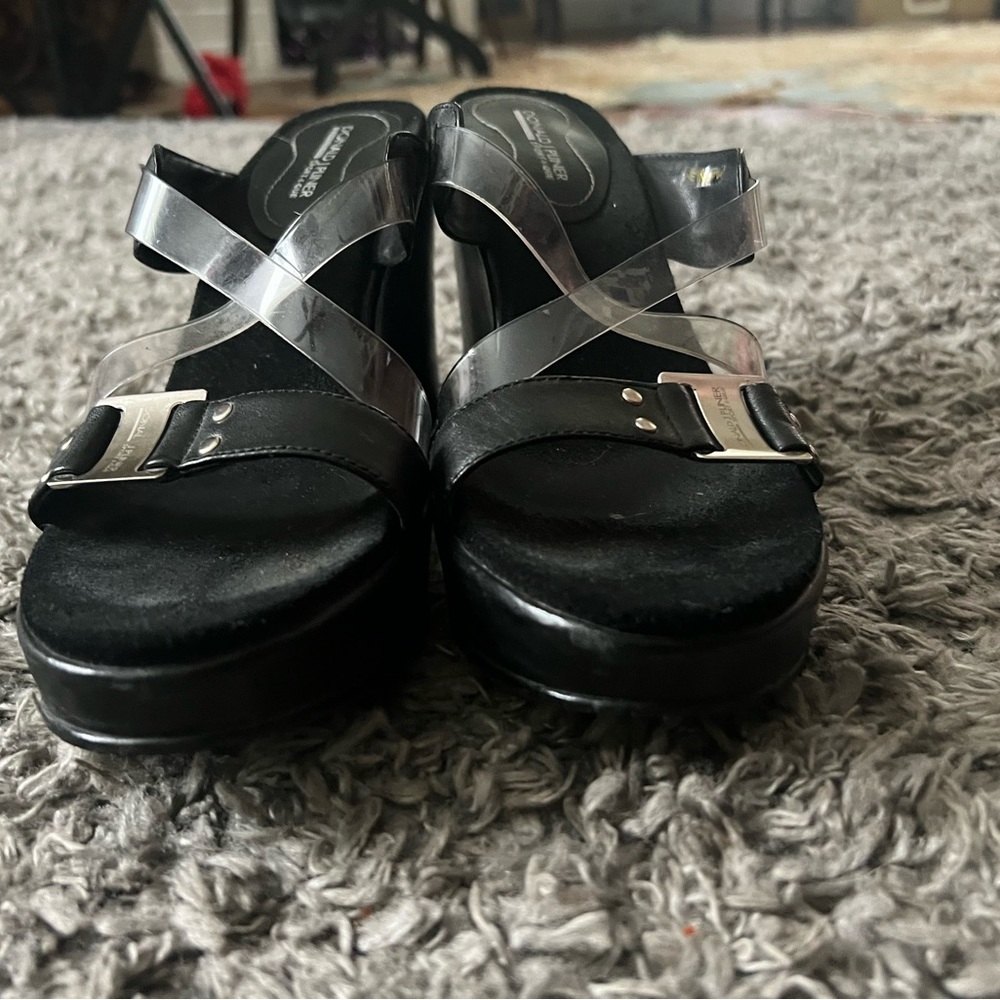 Donald J Pliner Giselle Sportique black strap and buckle clear cross straps. 8.5